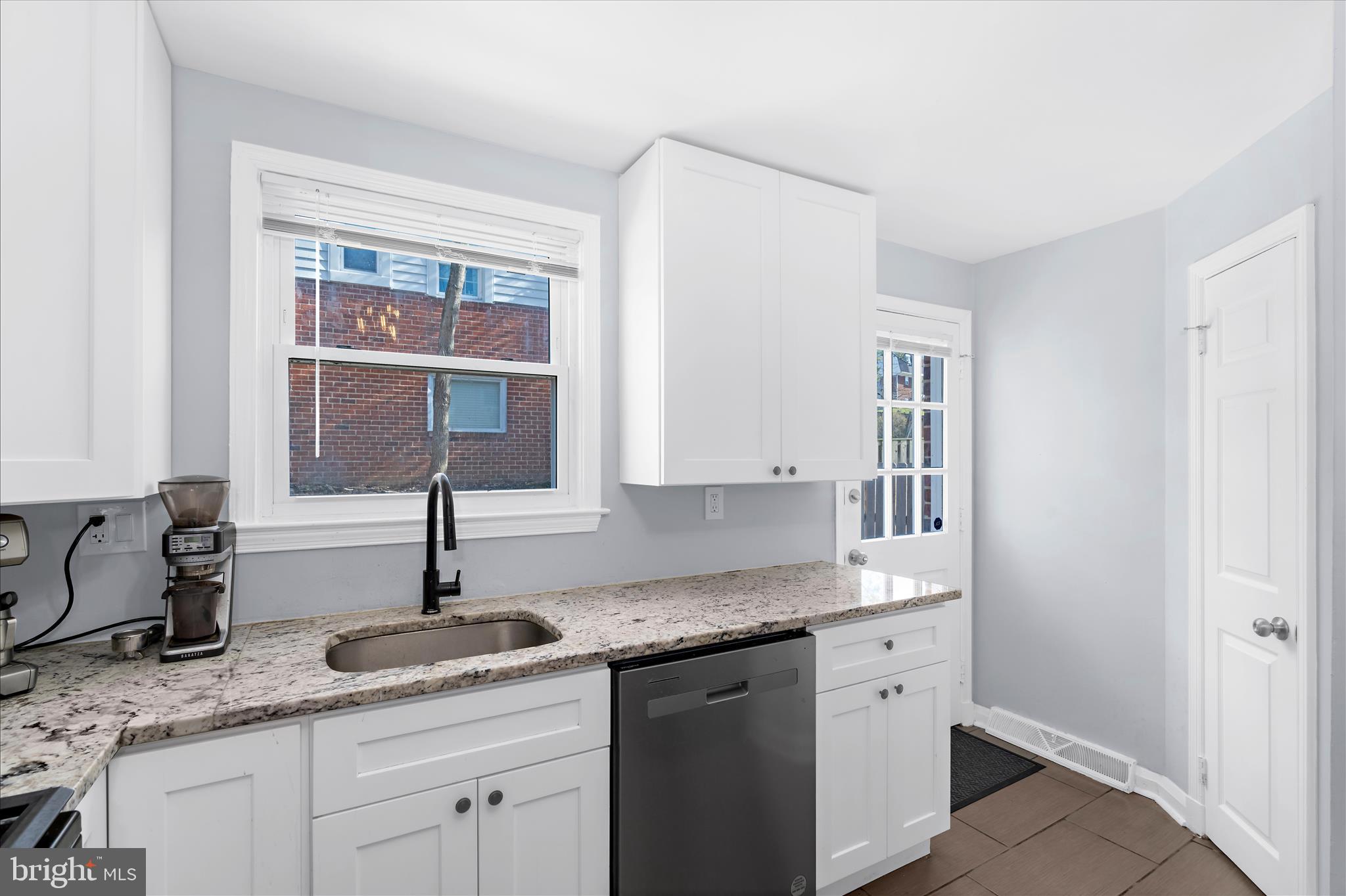 726 Nottingham Road Baltimore, MD 21229 - Photo 25 of 71