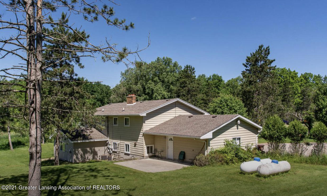 1685-1687 Stillman Road Mason, MI 48854 - Photo 6 of 18 IMG-9126