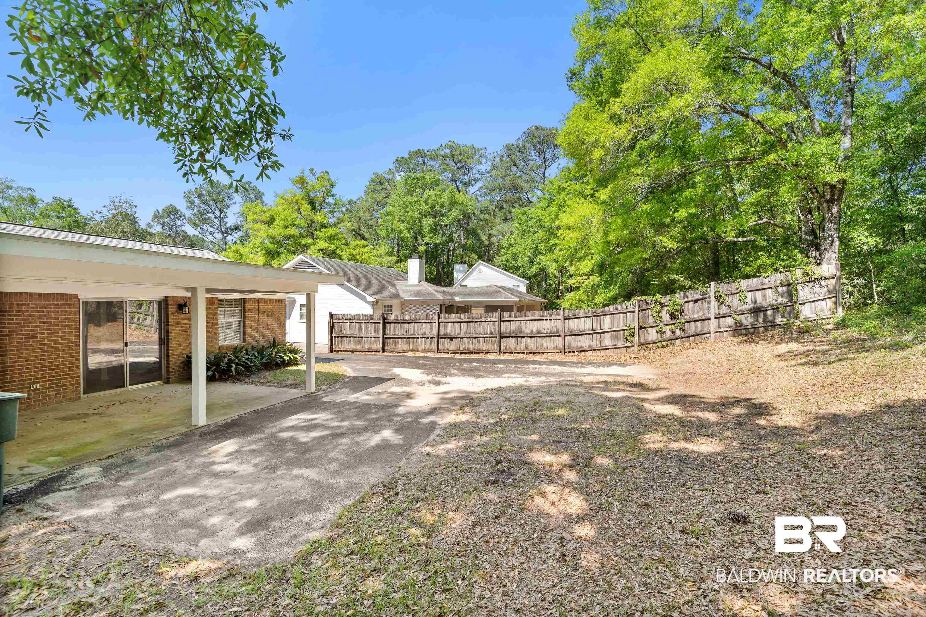 201 Avon Circle East Daphne, AL 36526 - Photo 22 of 23