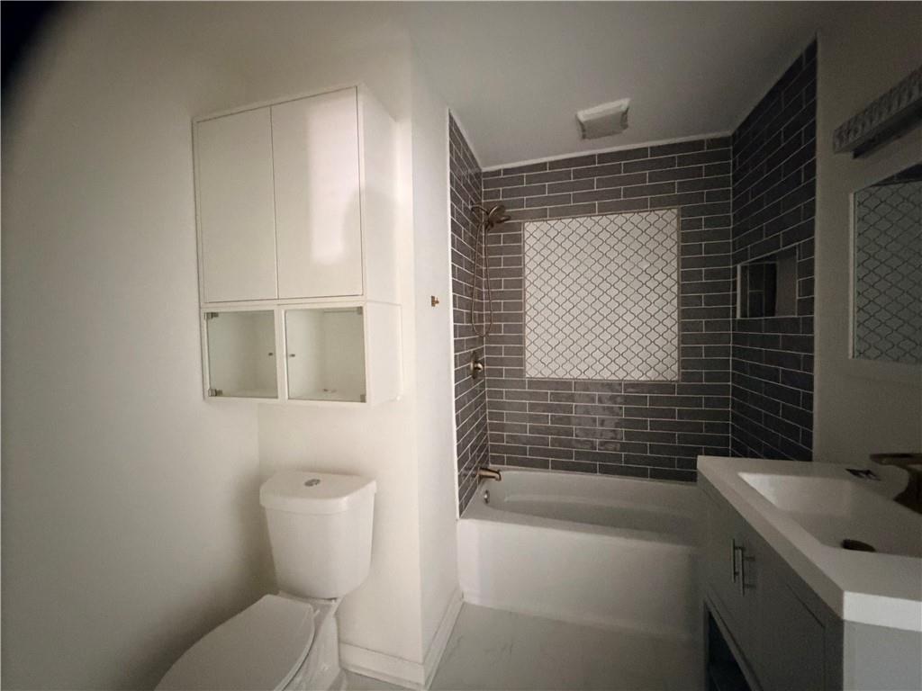 2340 Highview Road Southwest Atlanta, GA 30311 - Photo 13 of 40