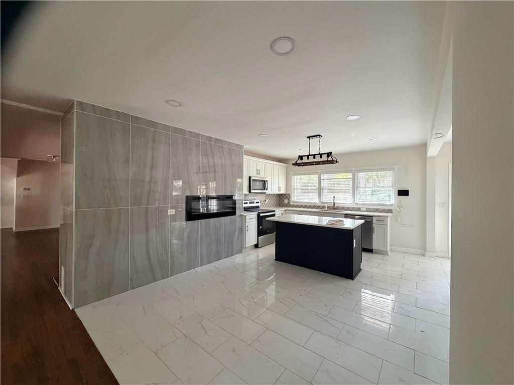 2340 Highview Road Southwest Atlanta, GA 30311 - Photo 6 of 40