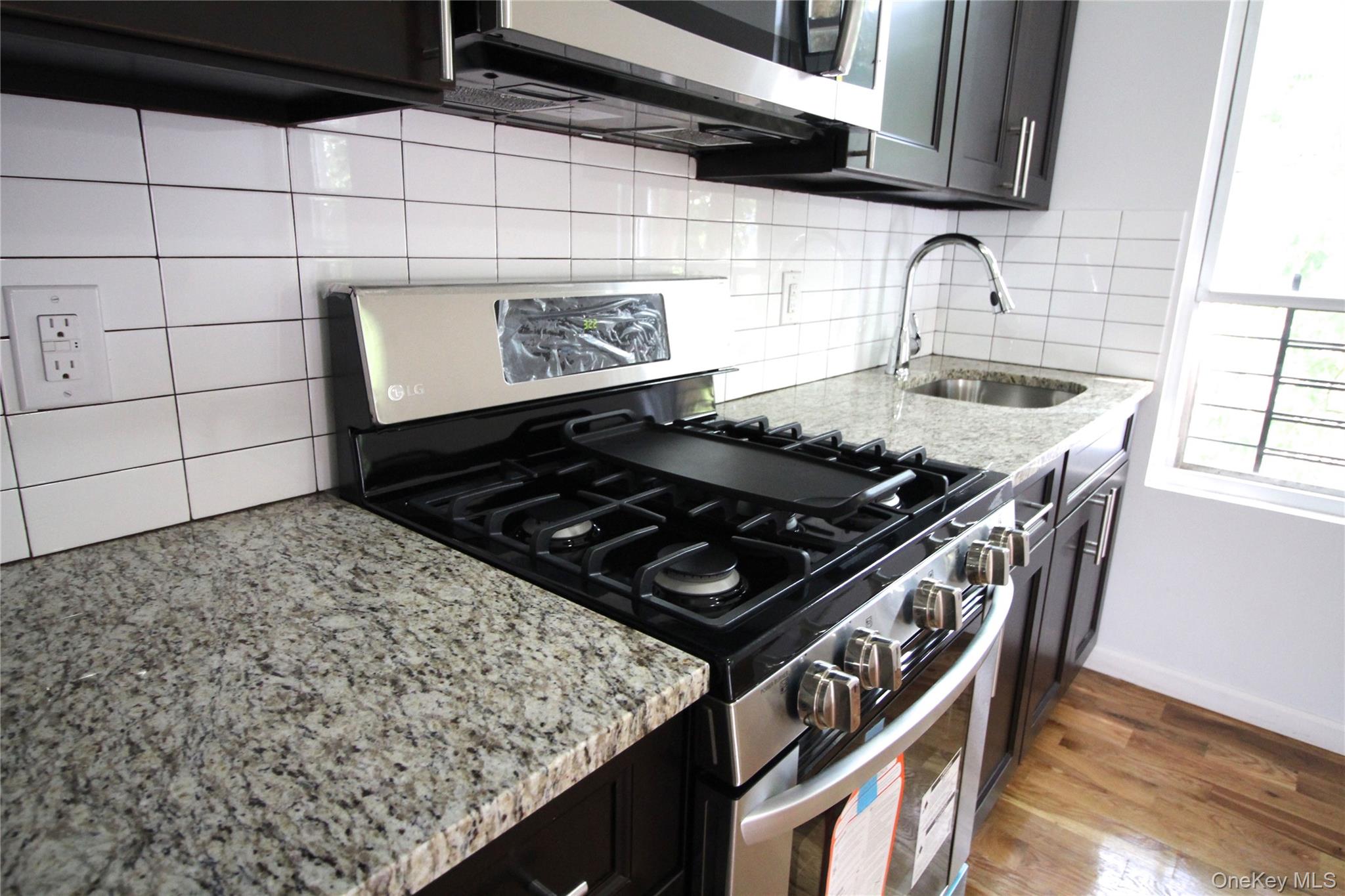 291 Bonner Place, Unit 2 Bronx, NY 10456 - Photo 3 of 19