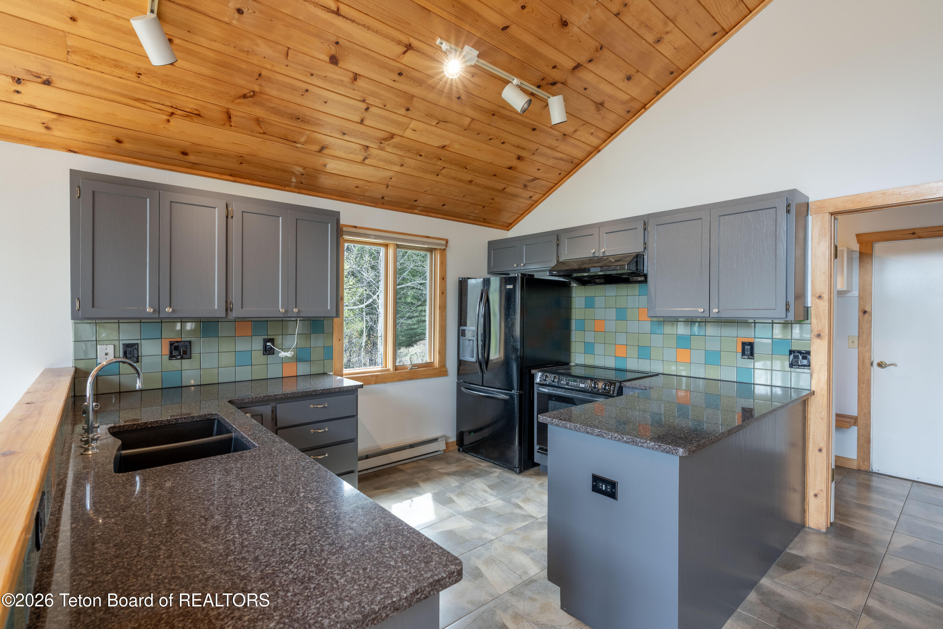 4125 Silver Spur Road Wilson, WY 83014 - Photo 11 of 35 Kitchen