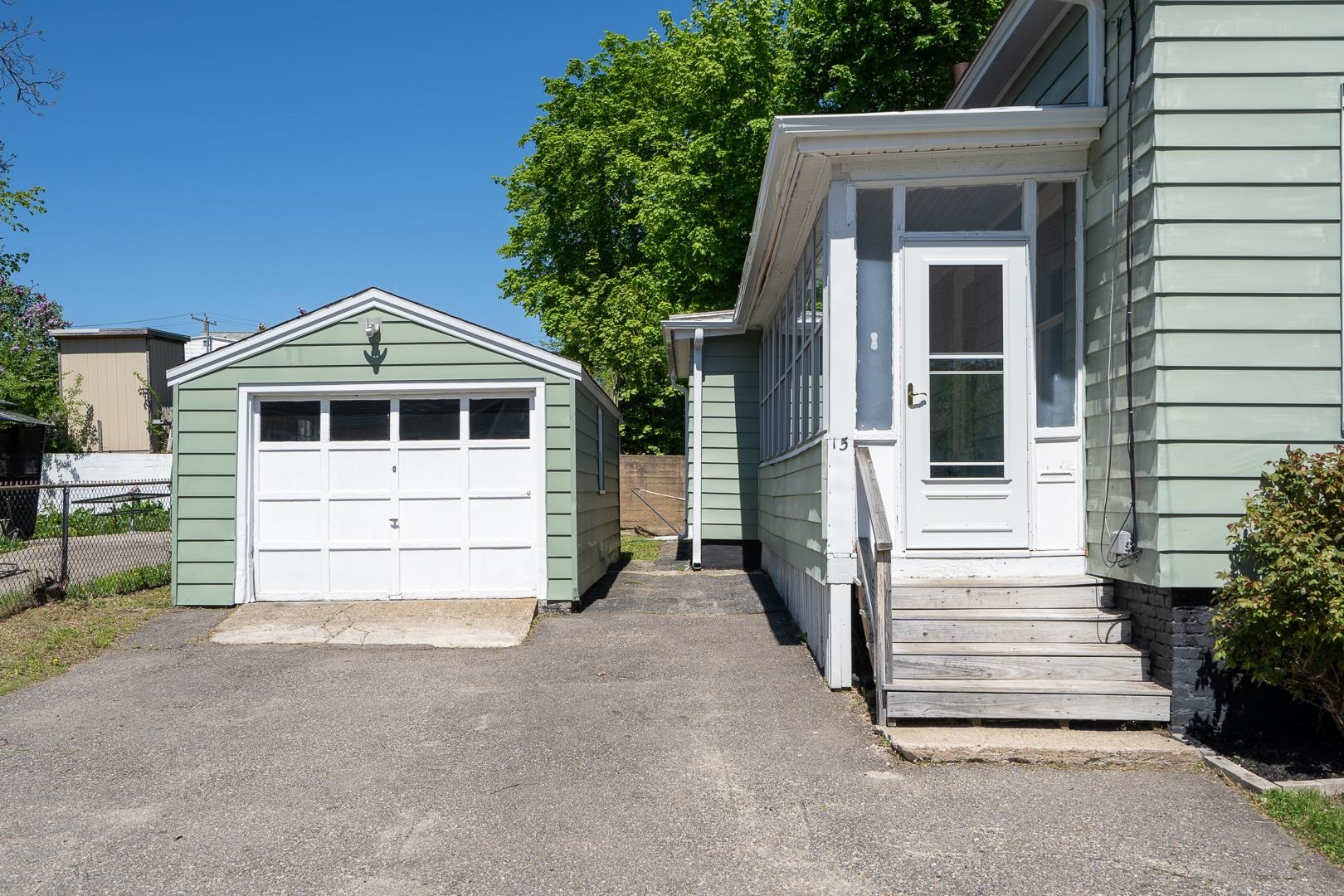15 Gagne Street Rochester, NH 03867 - Photo 2 of 26