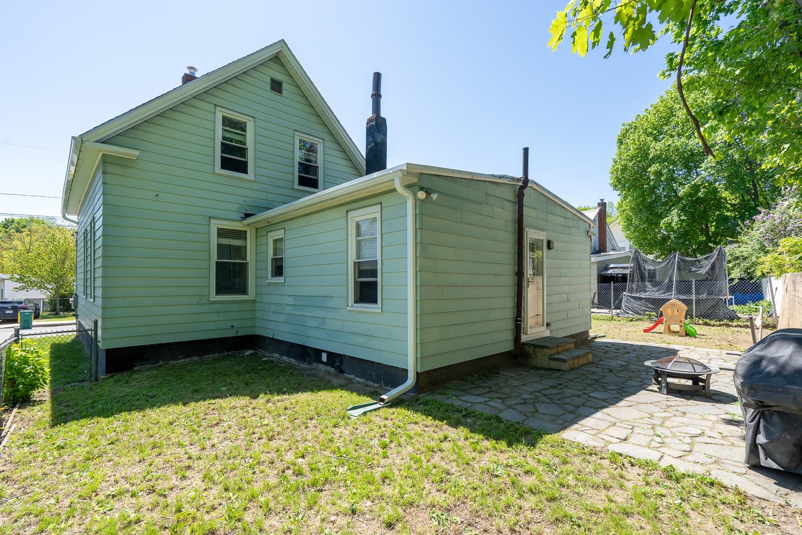 15 Gagne Street Rochester, NH 03867 - Photo 4 of 26