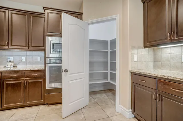 $930,000 | 1345 North Kaweah Avenue, Clovis, CA 93619