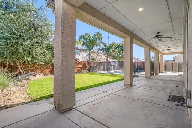 $930,000 | 1345 North Kaweah Avenue, Clovis, CA 93619