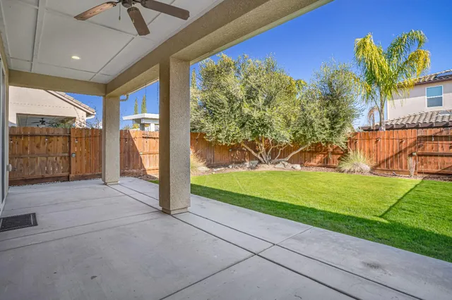 $930,000 | 1345 North Kaweah Avenue, Clovis, CA 93619