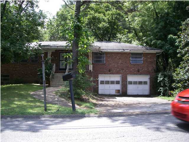1062 Shallowford Road Chattanooga, TN 37411 - Photo 1 of 2 Primary Photo