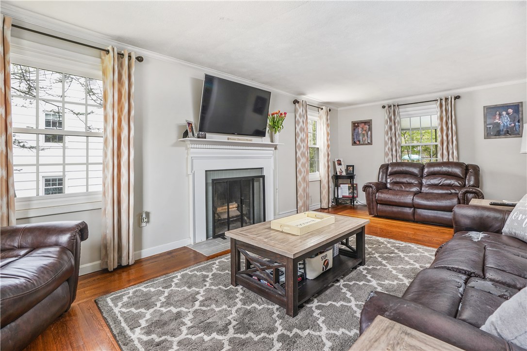 19 Haley Road Warwick, RI 02889 - Photo 12 of 27 Gallery Image 12