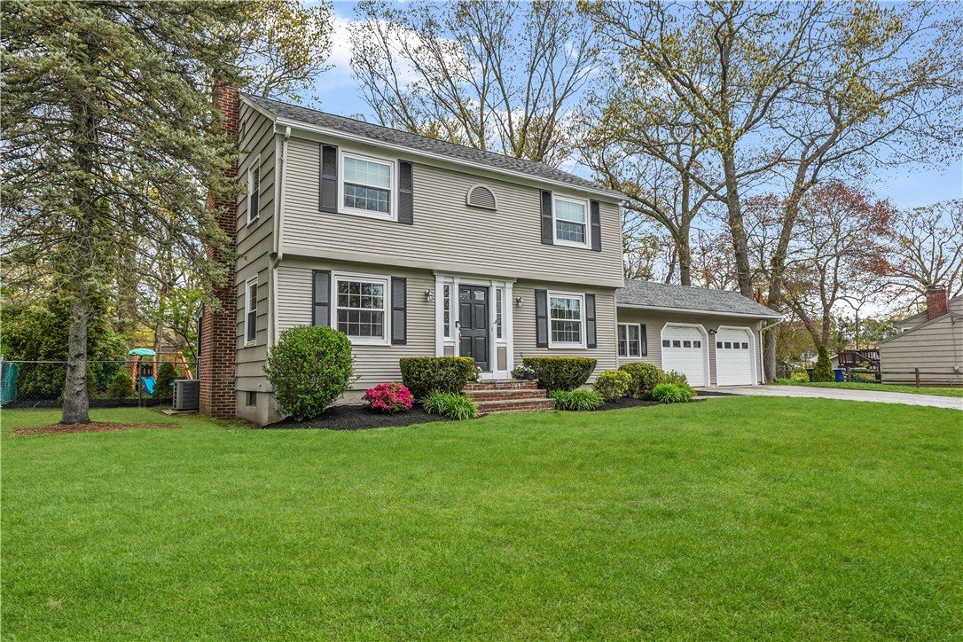 19 Haley Road Warwick, RI 02889 - Photo 3 of 27 Gallery Image 3
