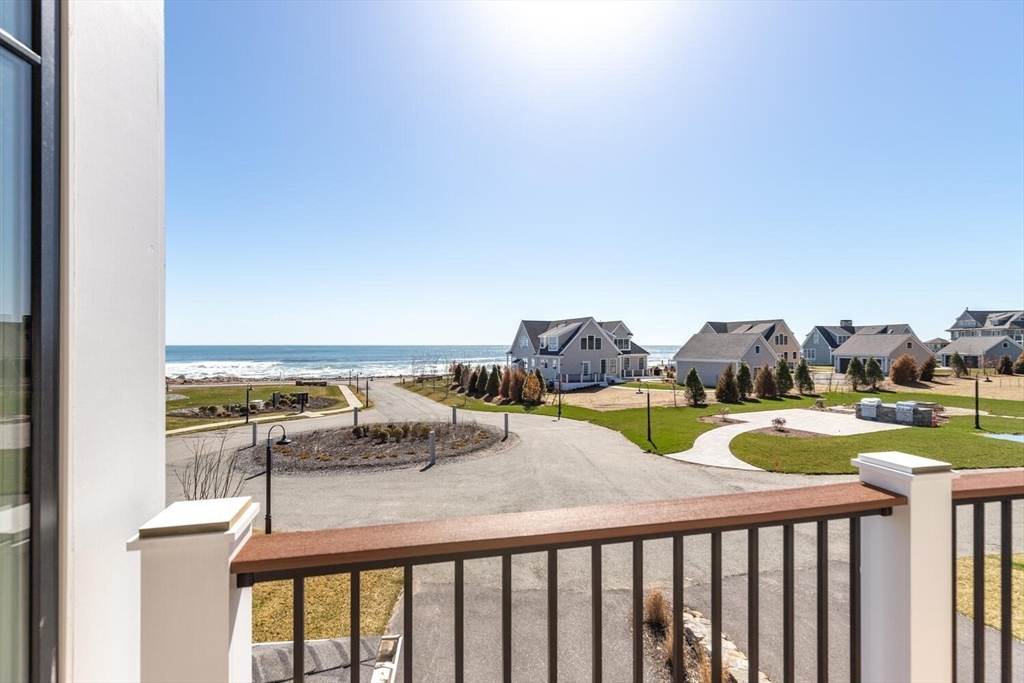 163 Atlantic Road, Unit 7 Gloucester, MA 01930 - Photo 1 of 33