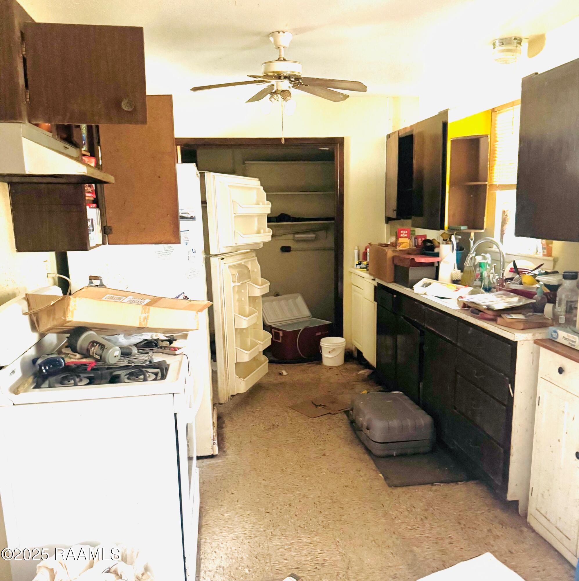 304 Guidry Street Lafayette, LA 70501 - Photo 2 of 7 Kitchen