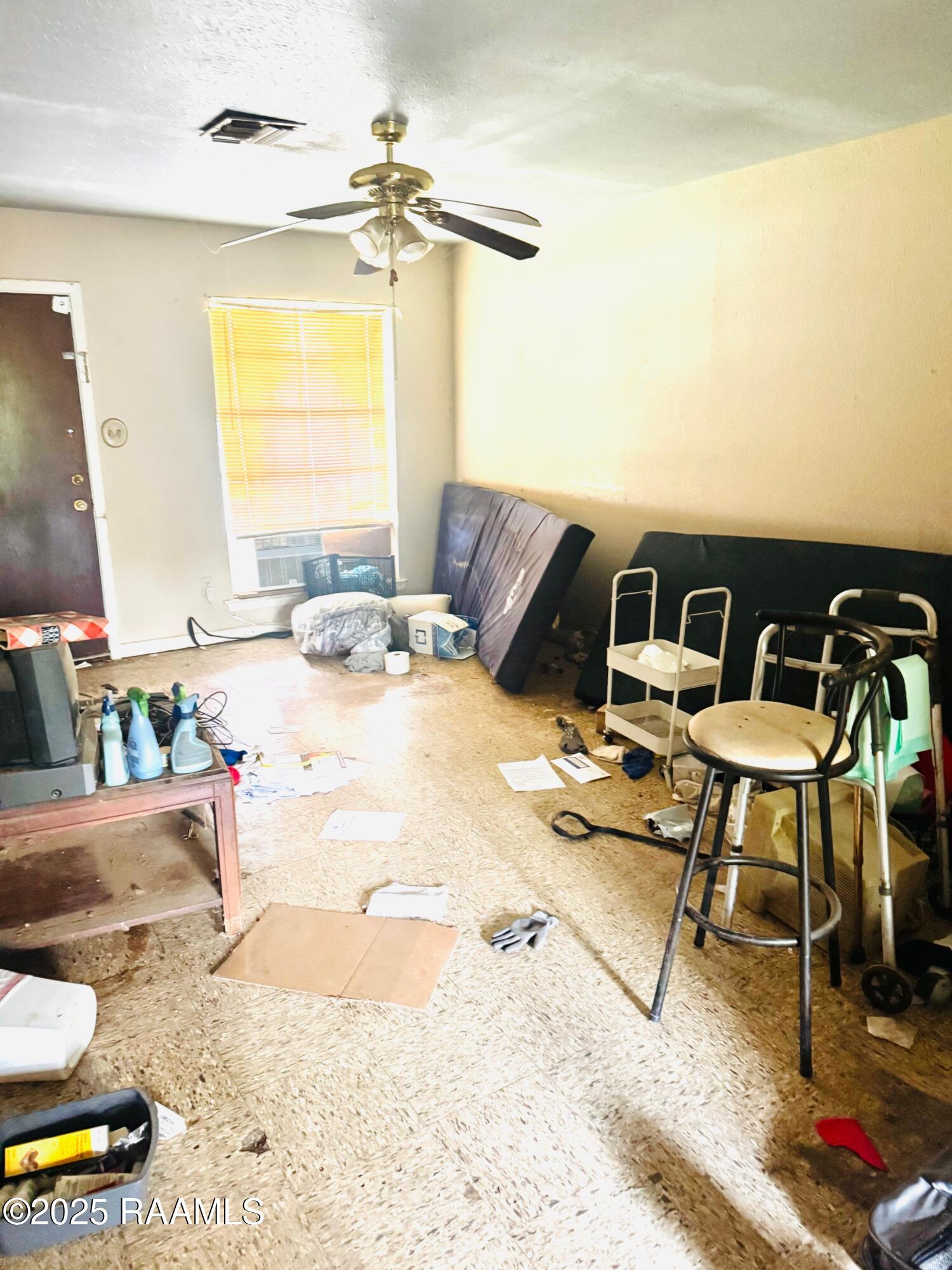 304 Guidry Street Lafayette, LA 70501 - Photo 3 of 7 Living Room