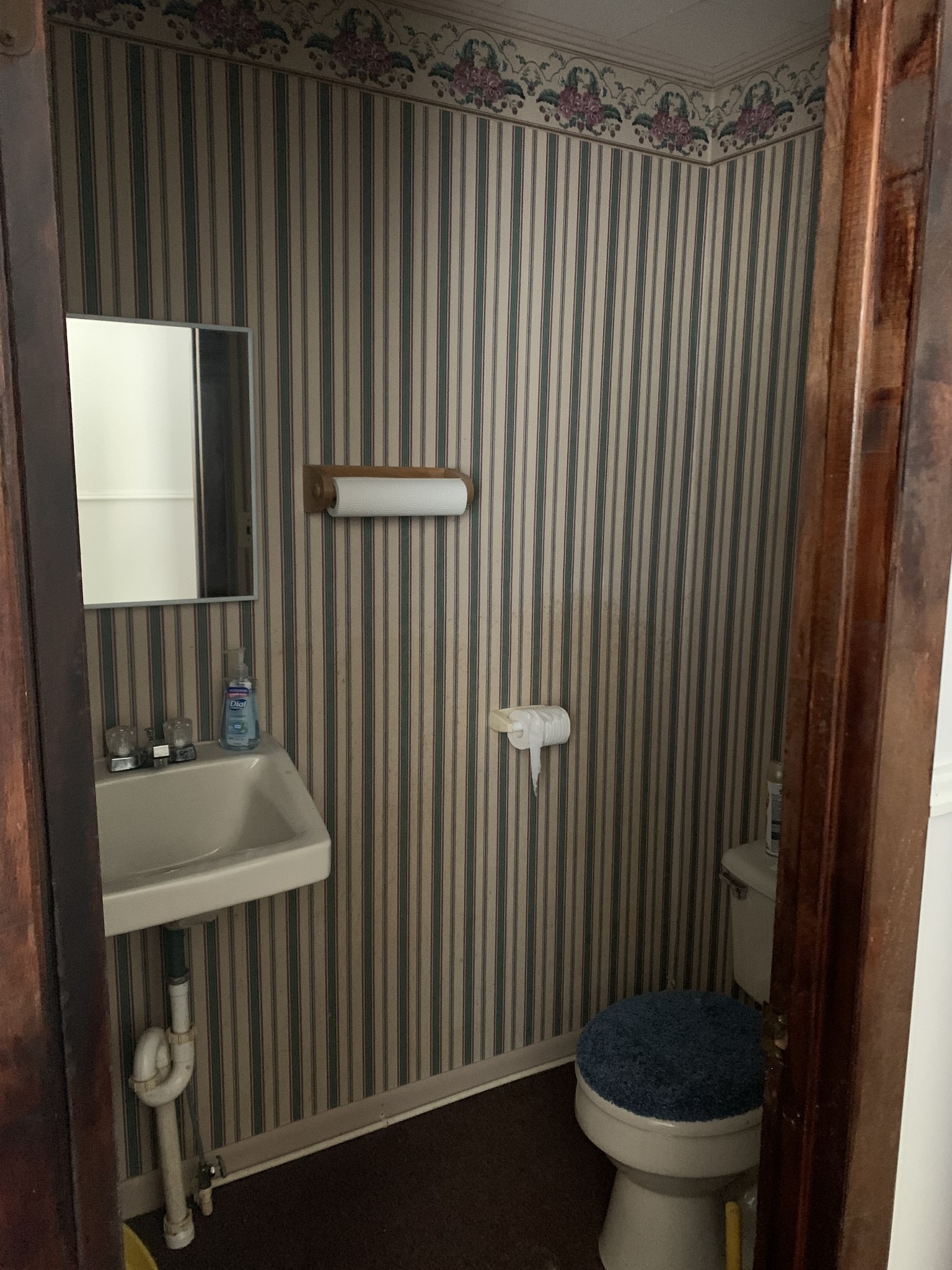 9 Flintville School Road Flintville, TN 37335 - Photo 7 of 12 a bathroom with a sink toilet and shower