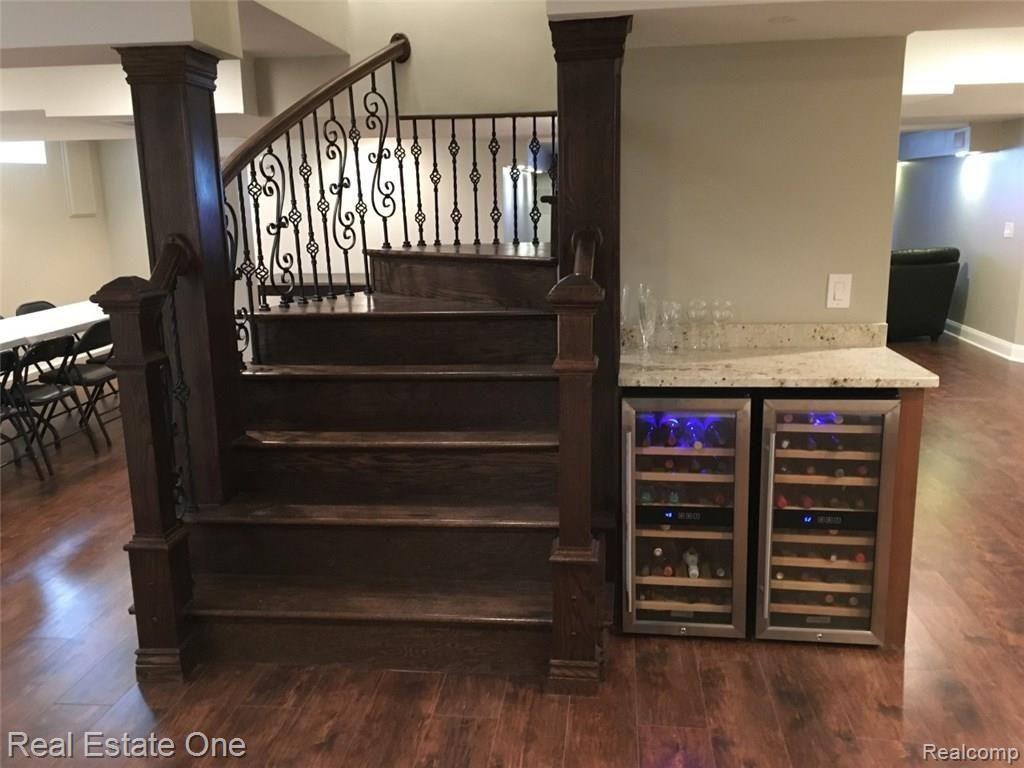 1836 Jason Circle Rochester, MI 48306 - Photo 10 of 45