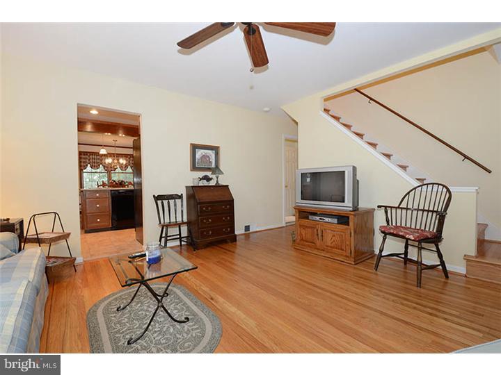 49 Fahnestock Road Malvern, PA 19355 - Photo 3 of 17 Living Room