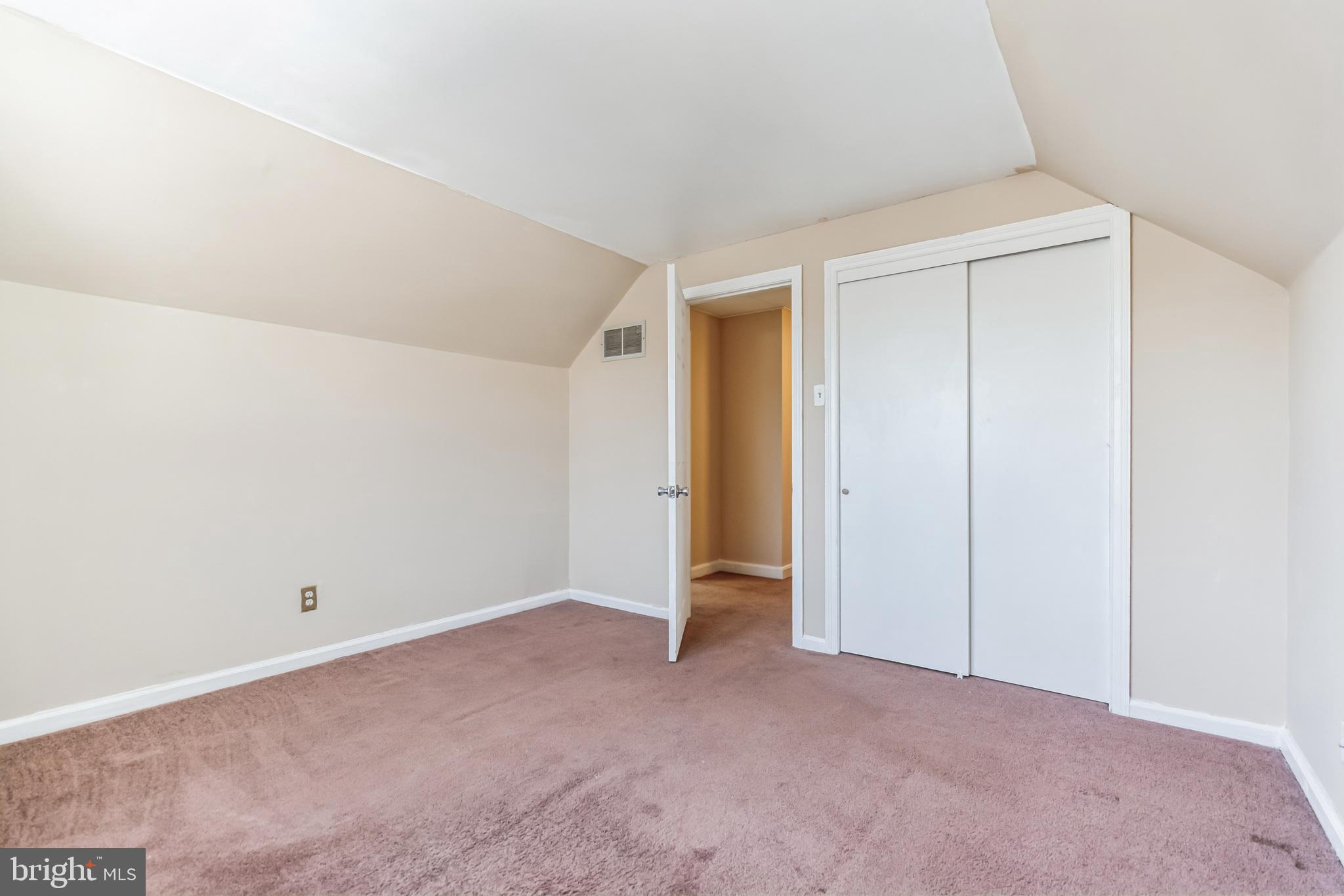 107 North Valleybrook Road Cherry Hill, NJ 08034 - Photo 24 of 40