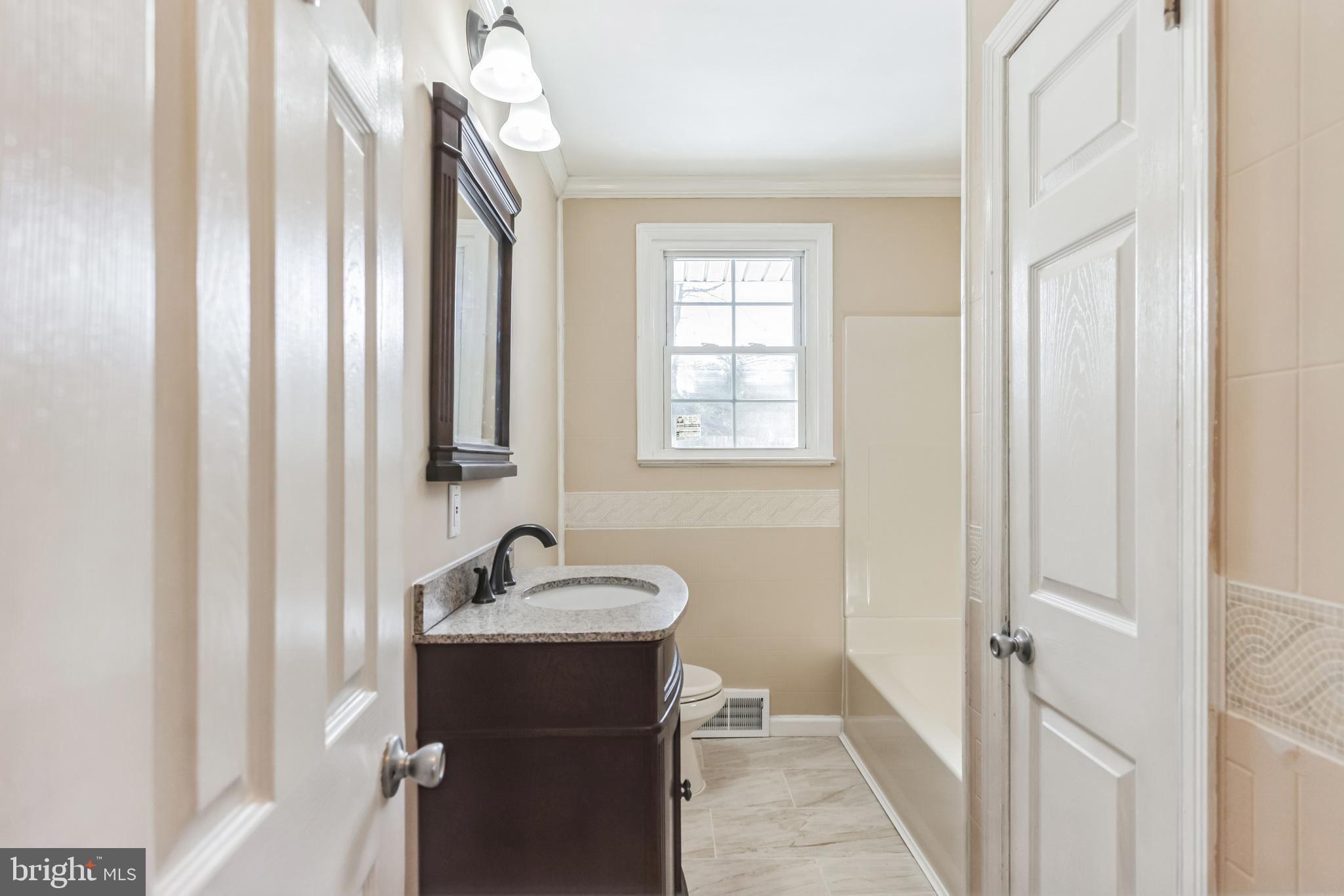 107 North Valleybrook Road Cherry Hill, NJ 08034 - Photo 3 of 40