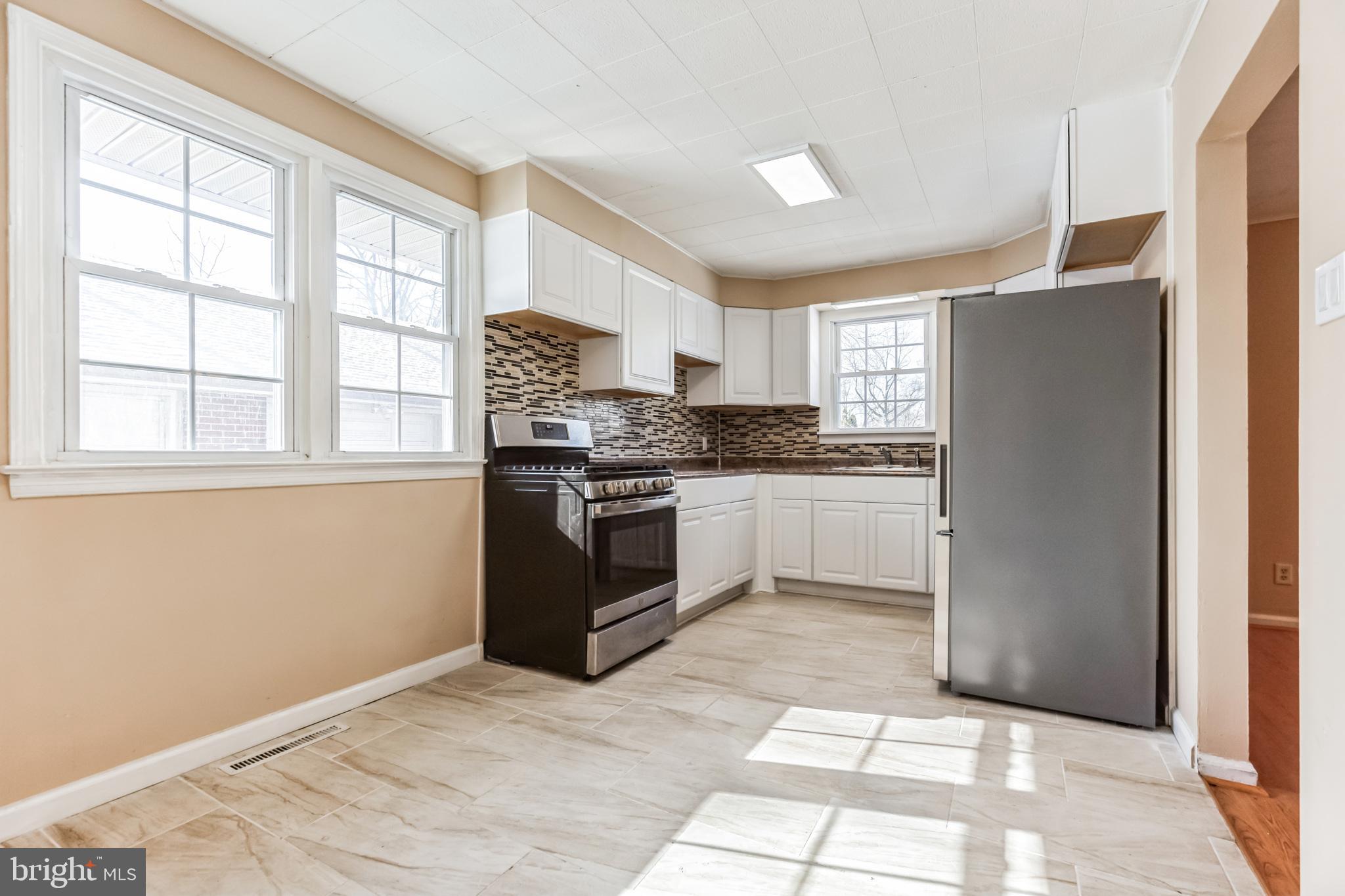 107 North Valleybrook Road Cherry Hill, NJ 08034 - Photo 9 of 40