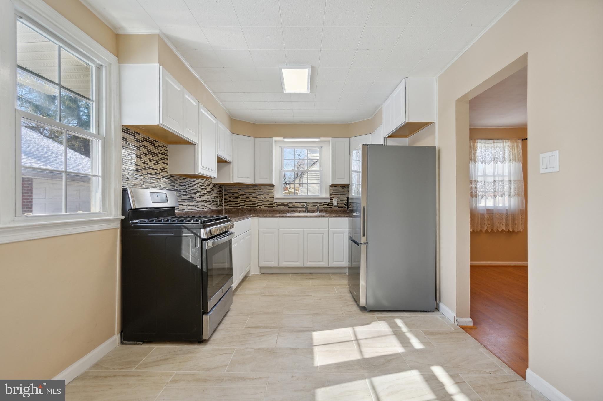 107 North Valleybrook Road Cherry Hill, NJ 08034 - Photo 10 of 40