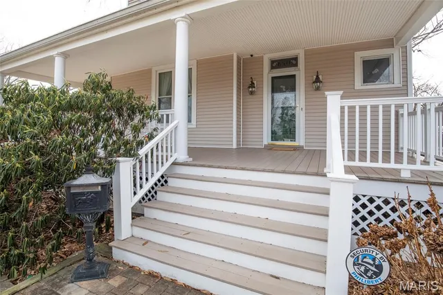 $695,000 | 650 Clark Avenue, Webster Groves, MO 63119