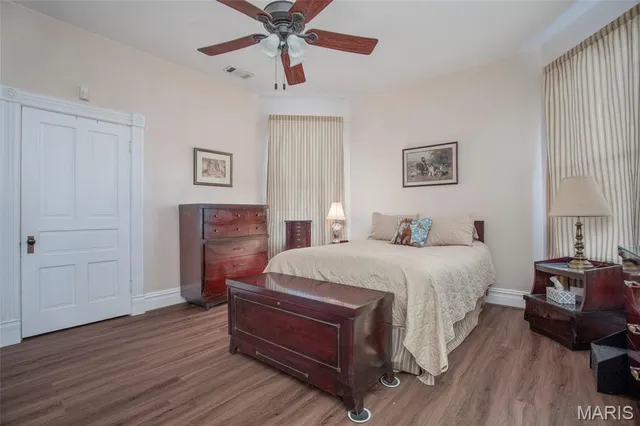 $695,000 | 650 Clark Avenue, Webster Groves, MO 63119