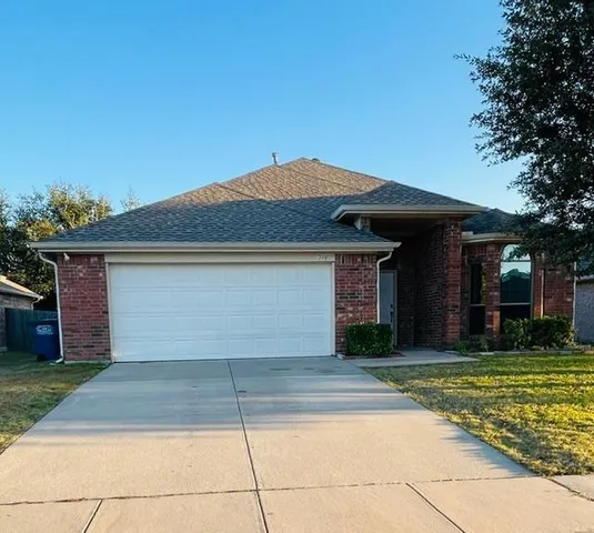 $2,250 | 248 Flatwood Drive, Little Elm, TX 75068