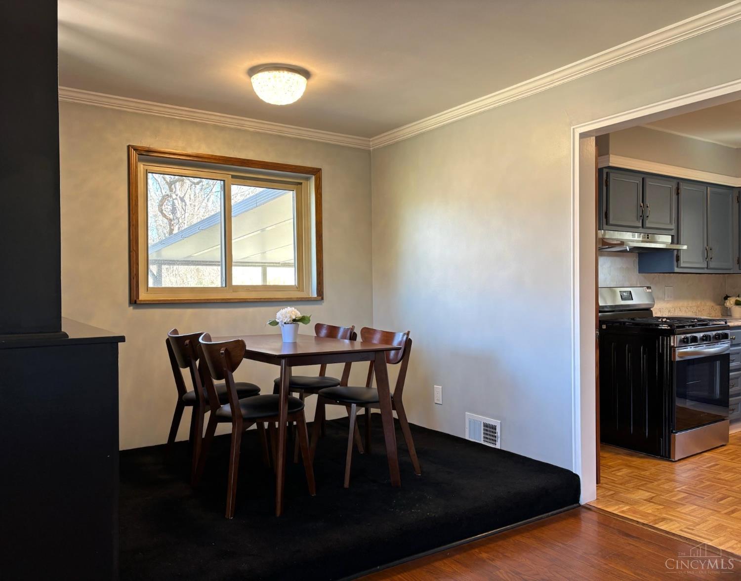 5258 Shepherd Road Cincinnati, OH 45223 - Photo 15 of 43