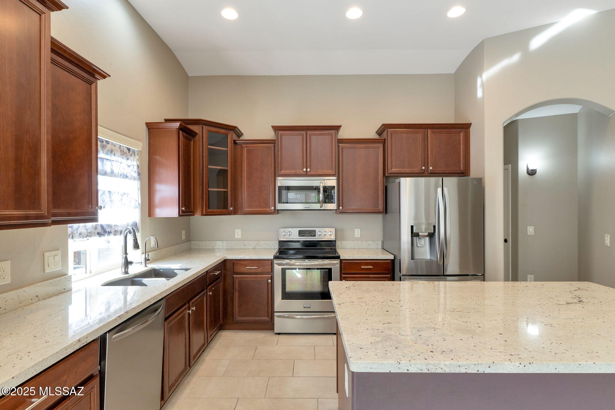 8881 West Irongate Road Marana, AZ 85653 - Photo 2 of 24