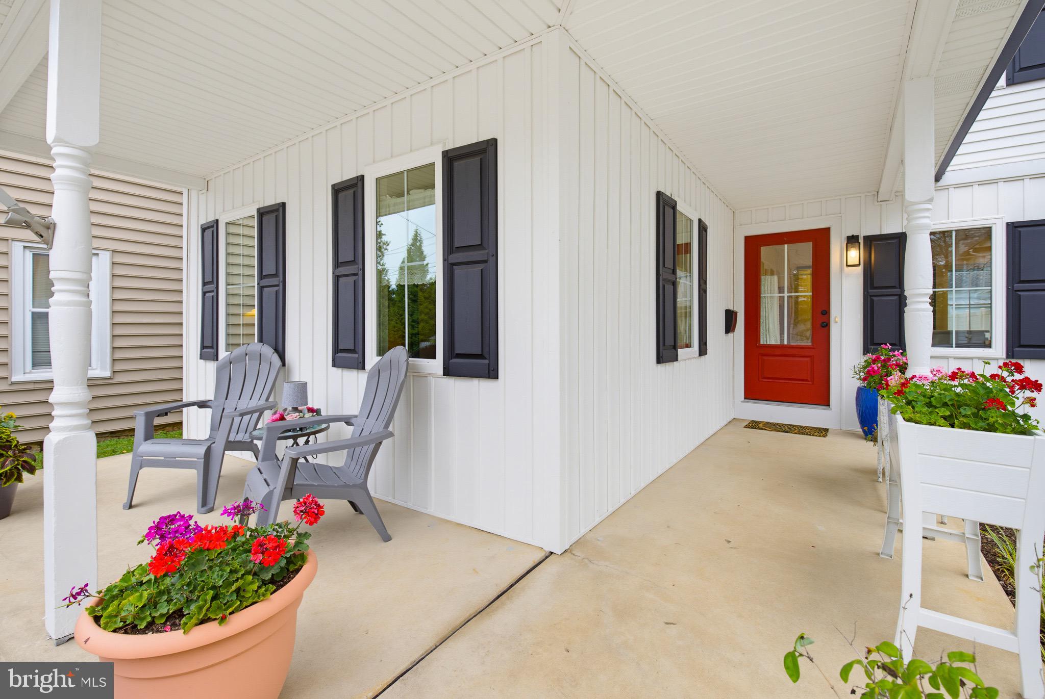 20 Willow Street Lititz, PA 17543 - Photo 2 of 44 a front view of a house with outdoor seating