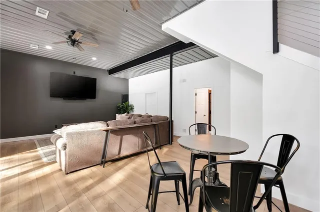 $919,000 | 162 East Maple Lane, Clarion, PA 16214