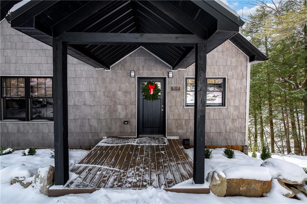 162 East Maple Lane Clarion, PA 16214 - Photo 5 of 49 a front view of a house