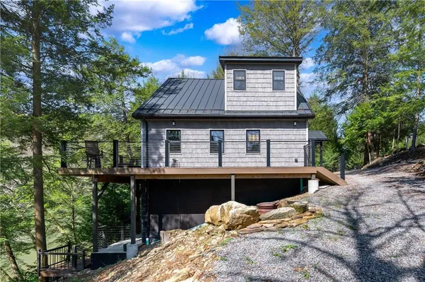 $899,000 | 162 East Maple Lane, Clarion, PA 16214