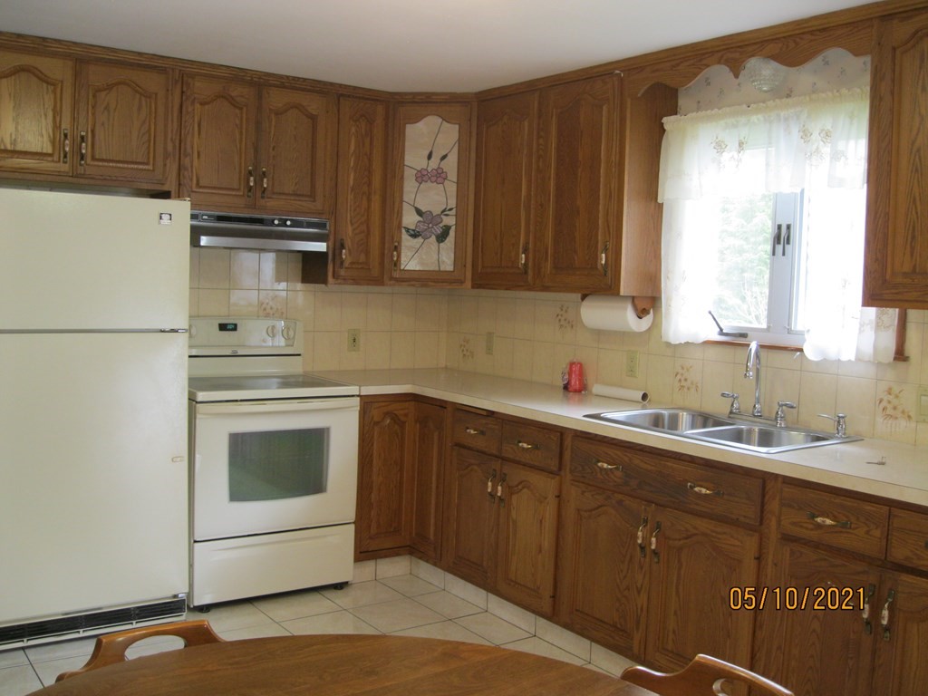 279 Morgan Road West Springfield, MA 01089 - Photo 11 of 18
