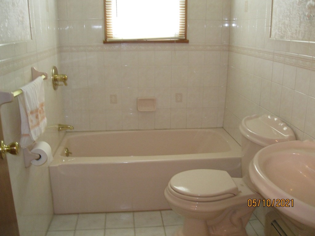 279 Morgan Road West Springfield, MA 01089 - Photo 15 of 18