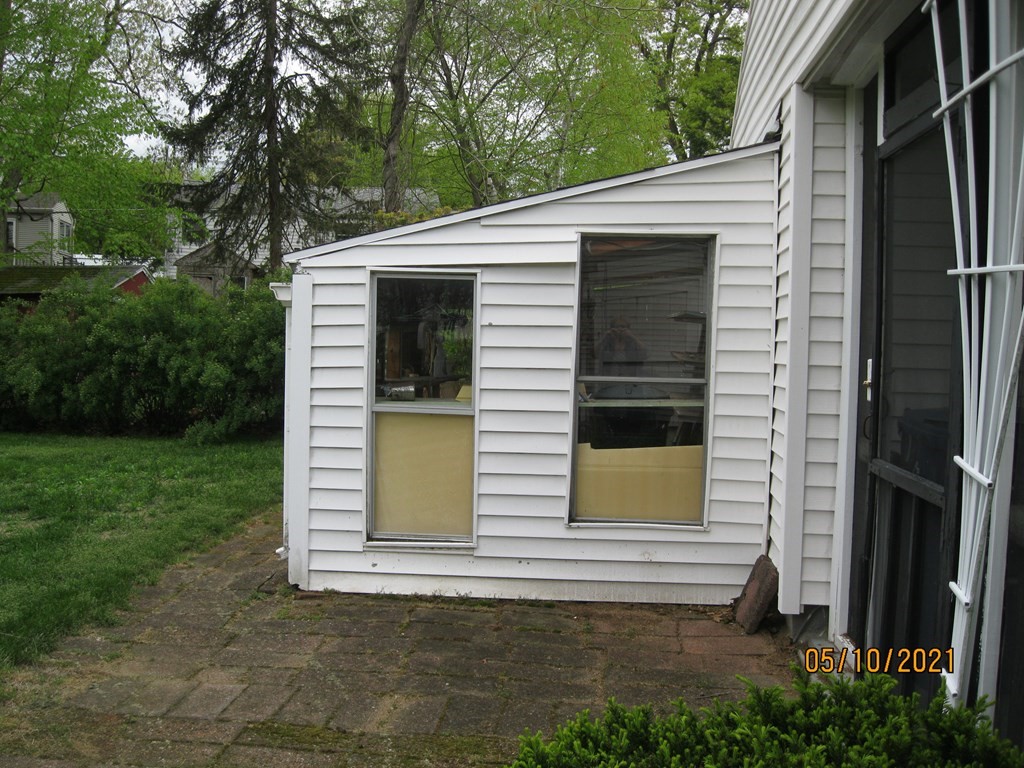 279 Morgan Road West Springfield, MA 01089 - Photo 8 of 18