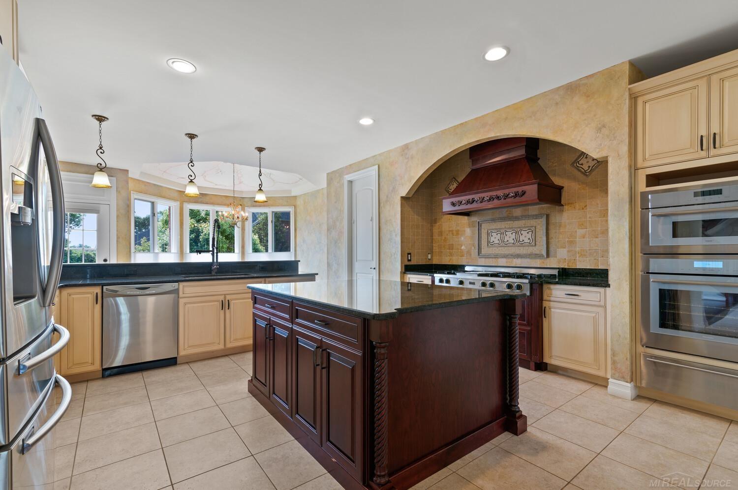54141 Deer Ridge Court Rochester, MI 48307 - Photo 13 of 56