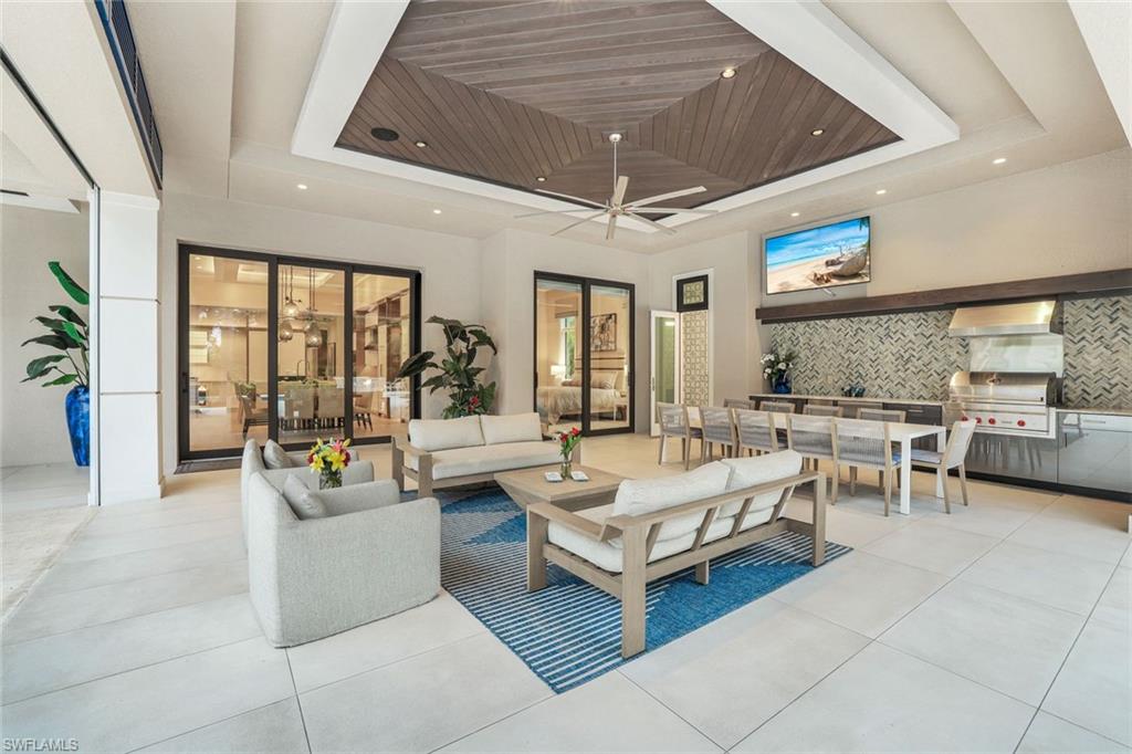 201 Caribbean Road Naples, FL 34108 - Photo 28 of 50