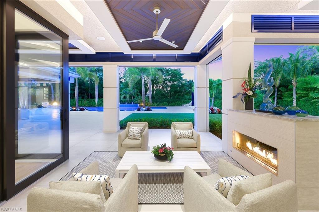 201 Caribbean Road Naples, FL 34108 - Photo 29 of 50