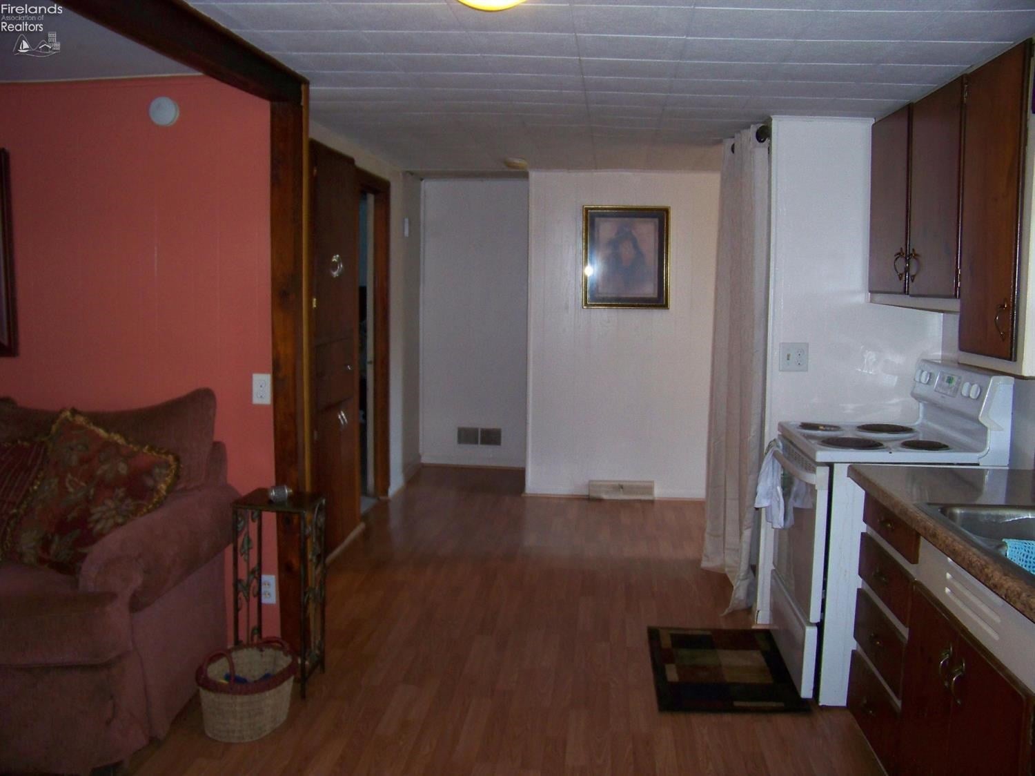 4641 West Fremont Road Port Clinton, OH 43452 - Photo 9 of 10 Gallery Image 9