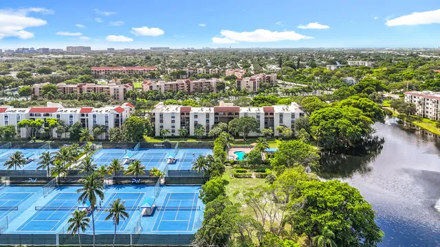 $489,000 | 955 Egret Circle, Unit 207, Delray Beach, FL 33444