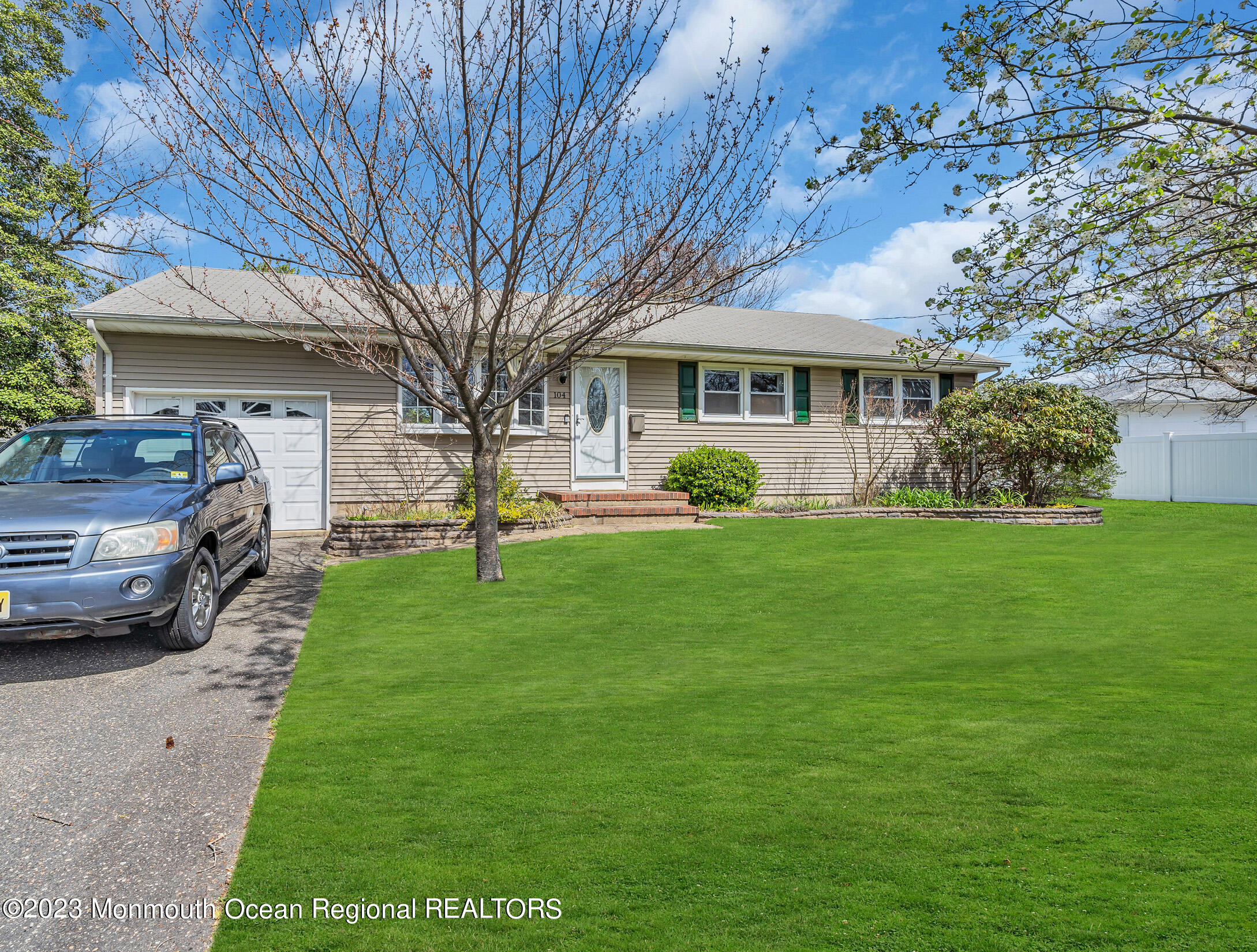 104 Lark Road Toms River, NJ 08753 - Photo 2 of 34 1 (2)