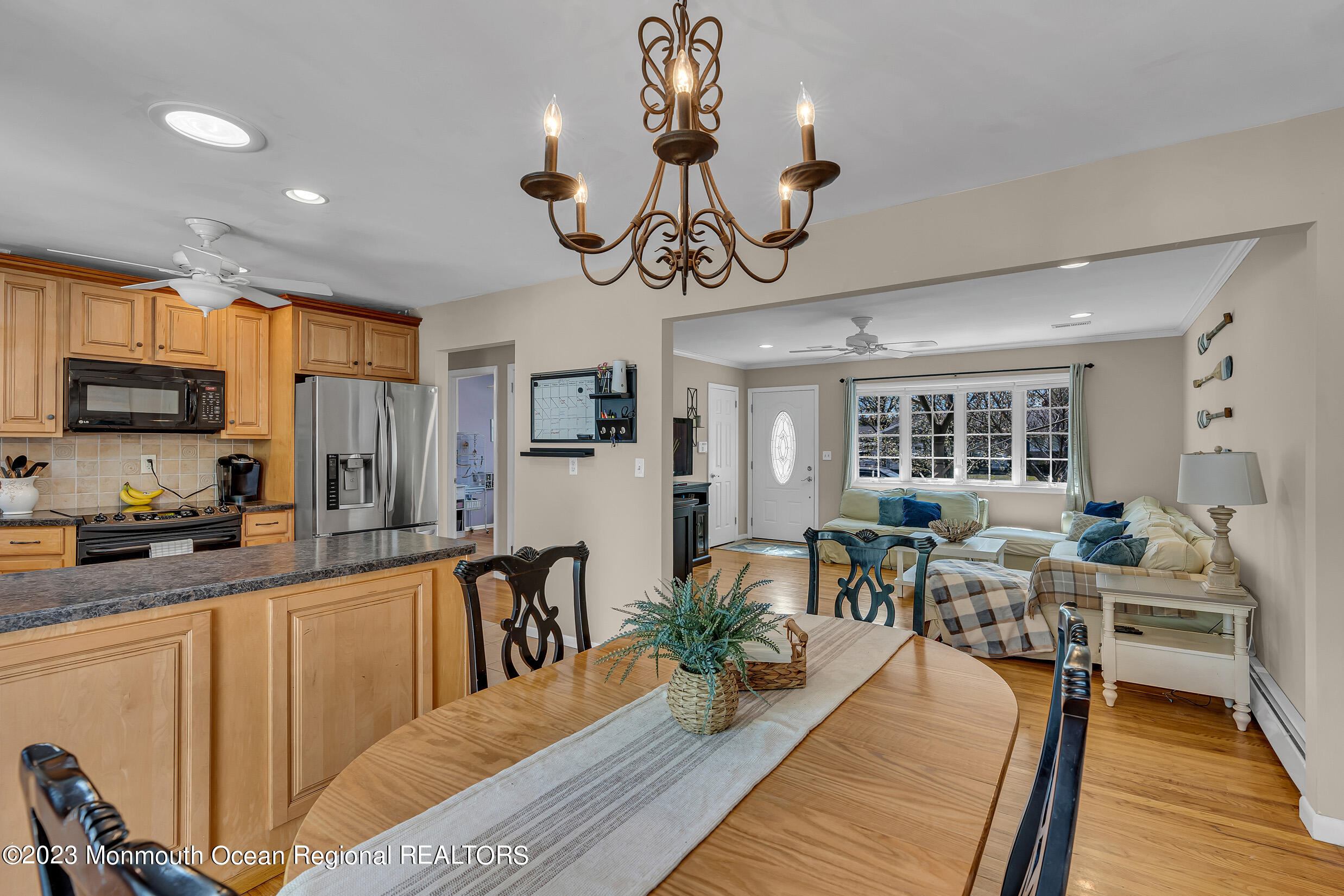 104 Lark Road Toms River, NJ 08753 - Photo 9 of 34 5 (5)