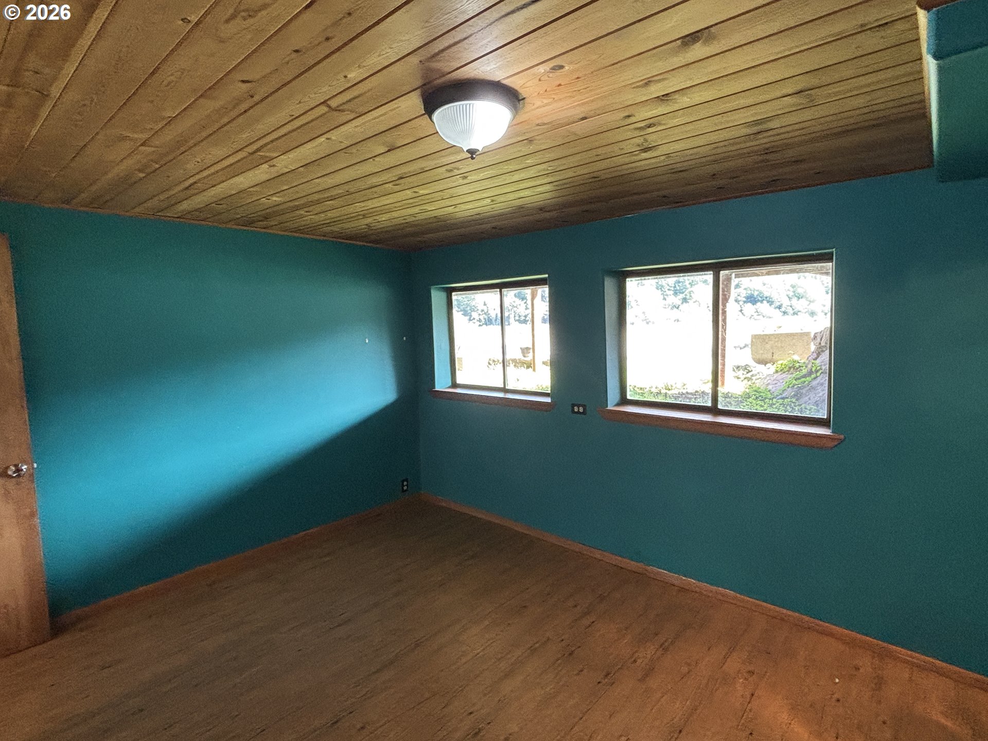 96476 North Bank Rogue River Road Gold Beach, OR 97444 - Photo 27 of 28 Deck