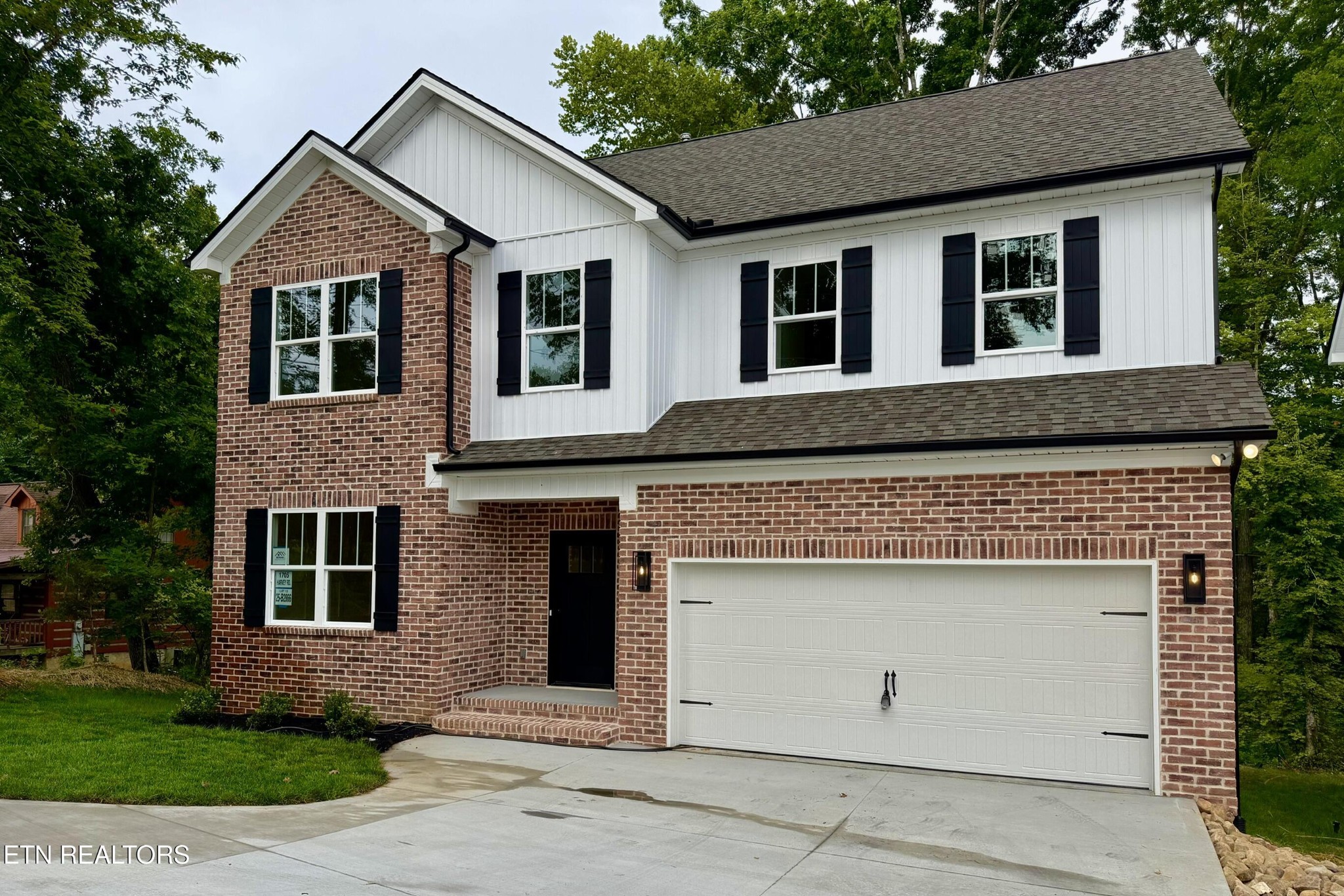 1705 Harvey Road Knoxville, TN 37922 - Photo 1 of 34 Gallery Image 1