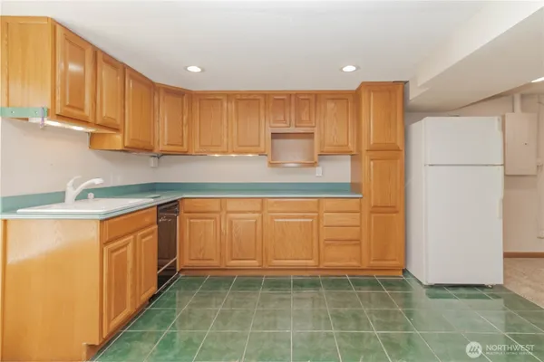 $739,950 | 11834 8th Avenue South, Seattle, WA 98168