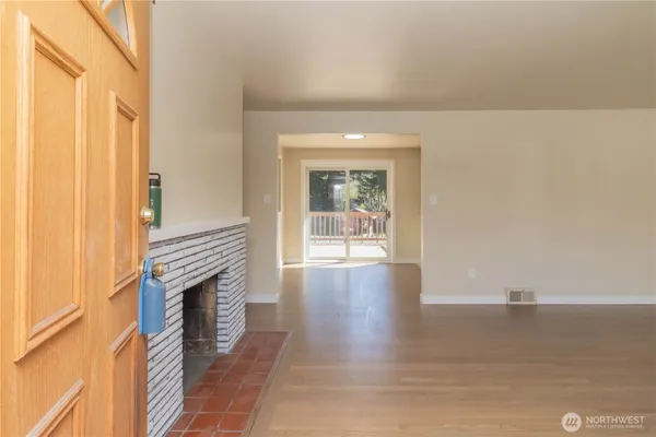 $739,950 | 11834 8th Avenue South, Seattle, WA 98168