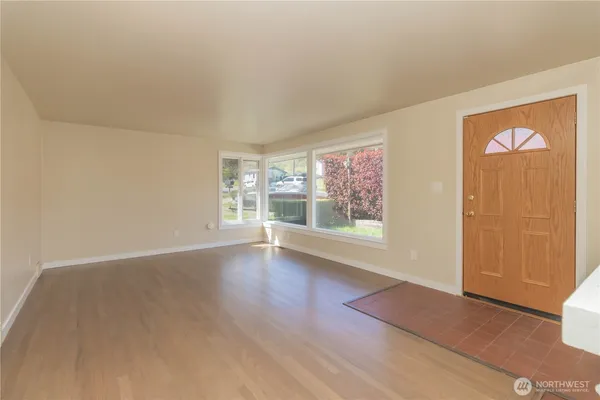 $739,950 | 11834 8th Avenue South, Seattle, WA 98168