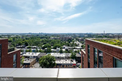 $2,100 | 1211 Van Street Southeast, Unit 1112, Washington, DC 20003